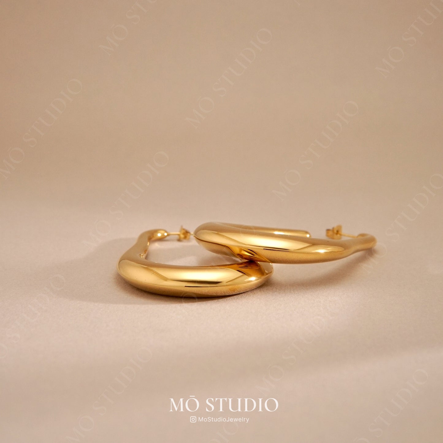 Chunky Teardrop Oval Hoop Earrings – Gold & Silver
