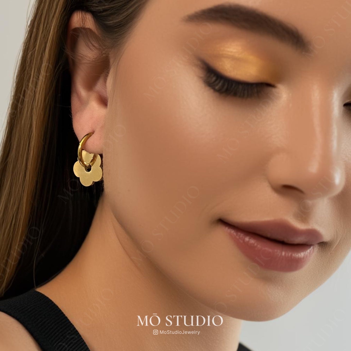 Daisy Flower Hoop Earrings