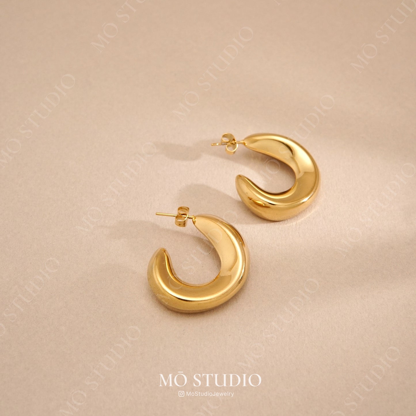 minimalist thick hoop earrings oversized elegant style