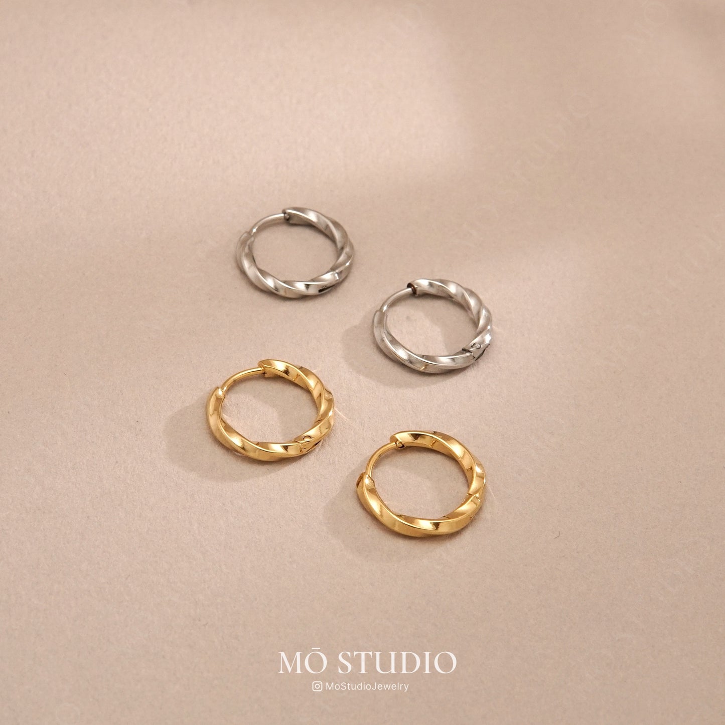 Cunky Twisted Gold Huggie Hoop Earring