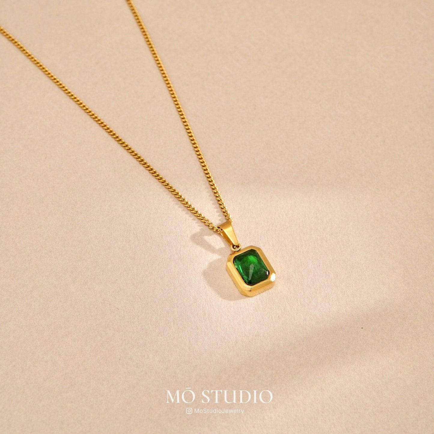 minimalist square emerald choker