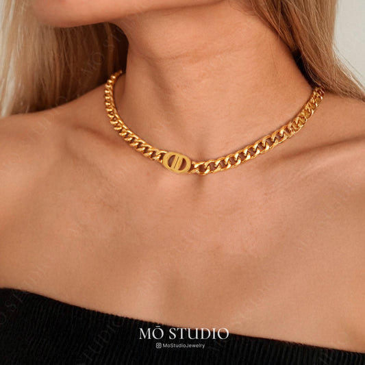 bold gold choker necklace for women