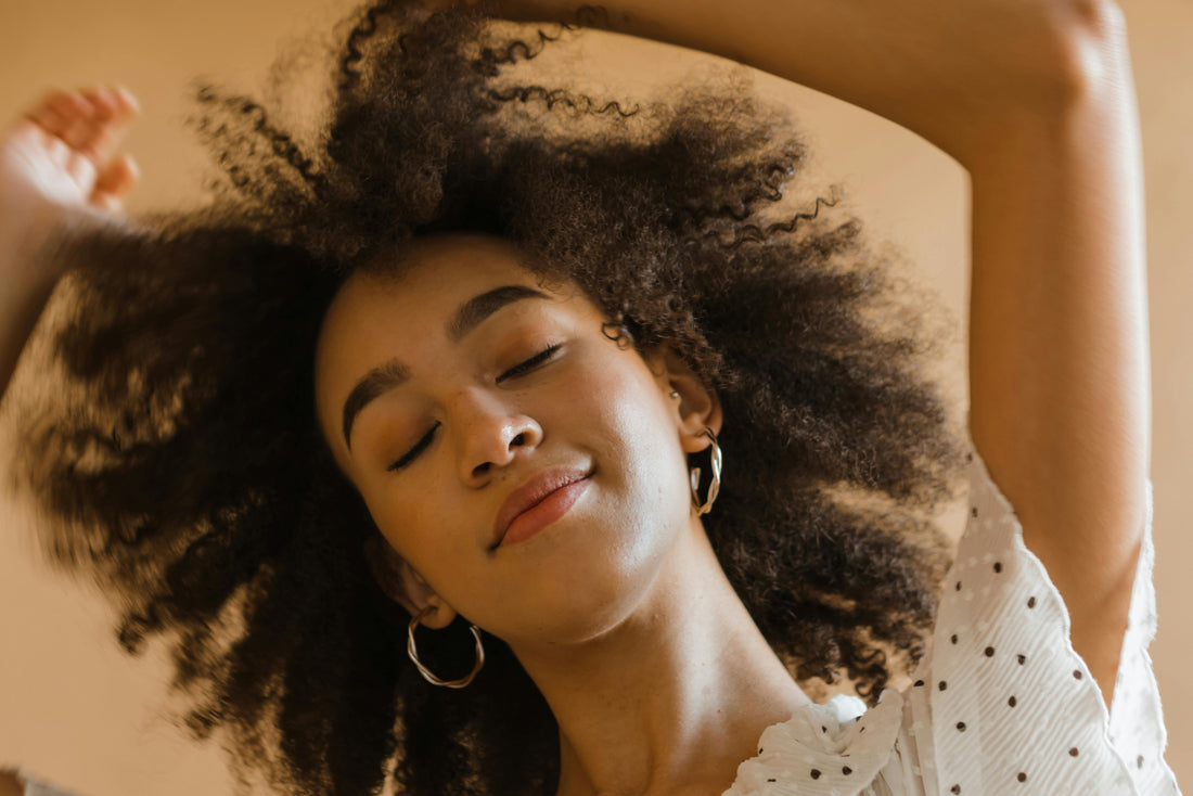 How to Fix Huggie Hoops That Won’t Close