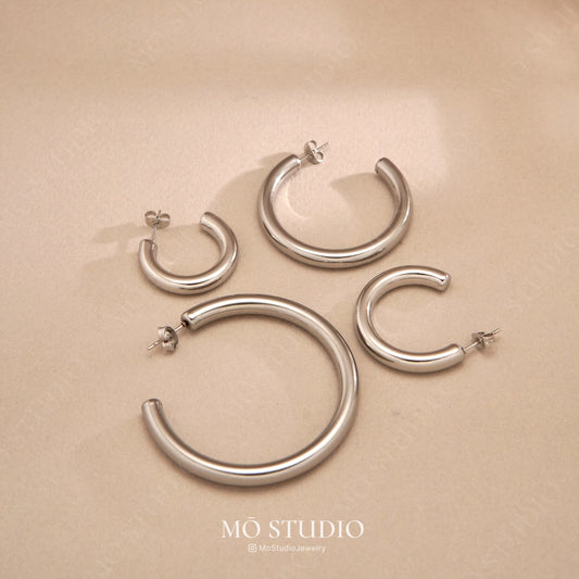 chunky stainless steel silver hoop earrings in 25mm, 30mm, 40mm, 50mm