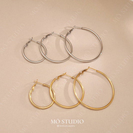 minimalist wire hoop earrings in 3 lightweight sizes