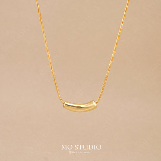 gold snake chain necklace with bar pendant